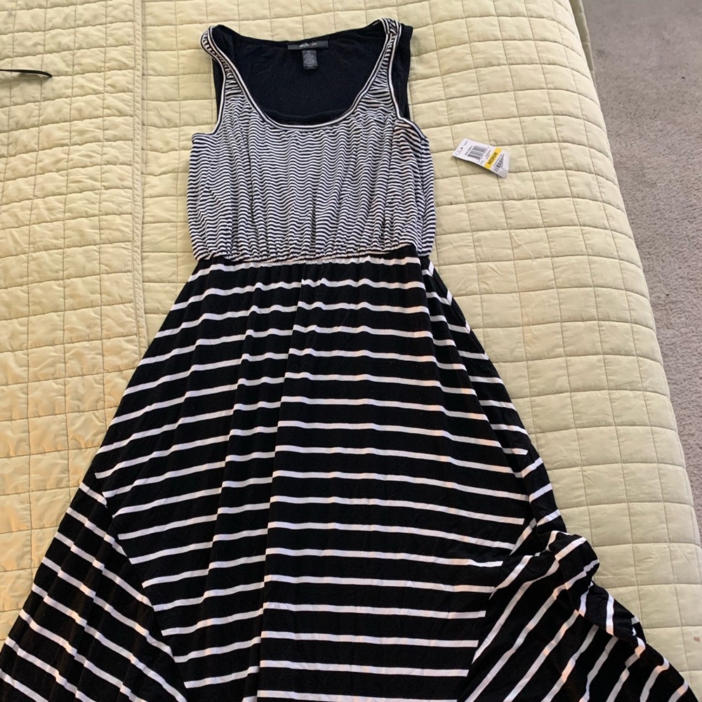 Style & company black and white stripe beach dress